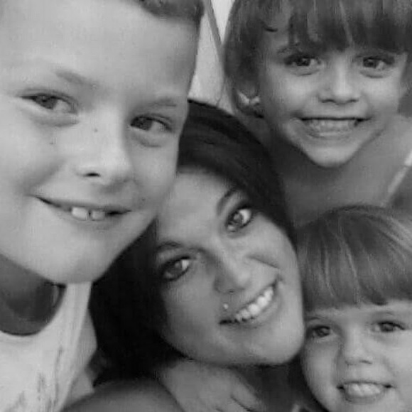 Meet your Posher, Ashlyn - Picture 1 of 1